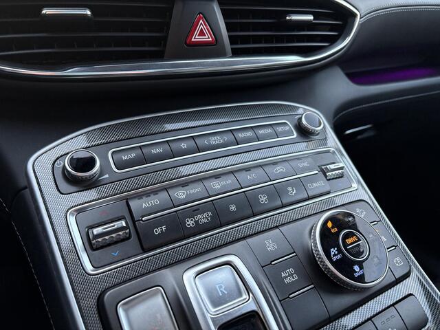 Hyundai SANTA FE 1.6 T-GDI PHEV Premium Sky 7p. | Afneembare trekhaak | Panoramadak | Stoelverwarming | Adaptive cruise control | Camera | KRELL