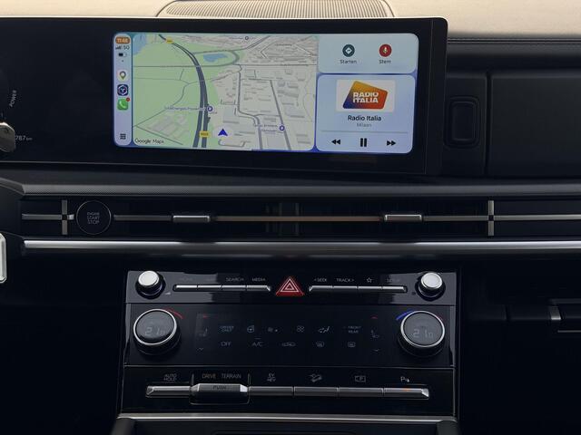 Hyundai SANTA FE 1.6 T-GDI PHEV Comfort Smart 4WD 7p. Automaat / 7 Persoons / Adaptive Cruise Control / Elek. Stoelen Voor / Stoel- & Stuurverwarming / Keyless / Elek. Achterklep / Achteruitrijcamera /