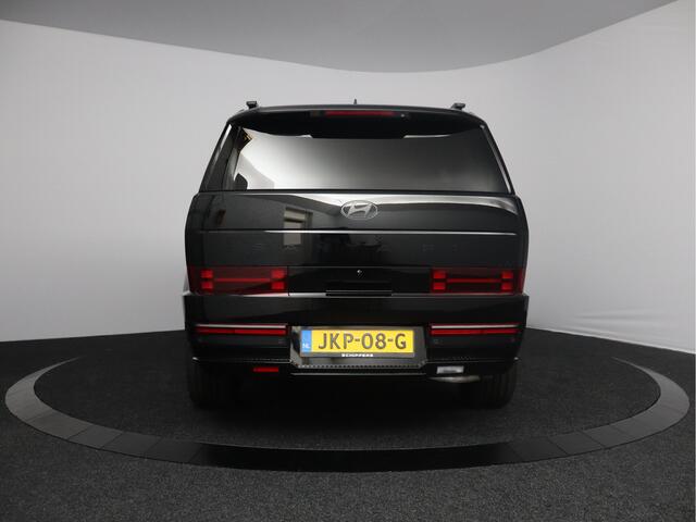 Hyundai SANTA FE 1.6 T-GDI PHEV Black Line 4WD 7p. | 20'' velgen | Leder | 7-persoons | Leder | Stoelventilatie | Navigatie | 360 camera |