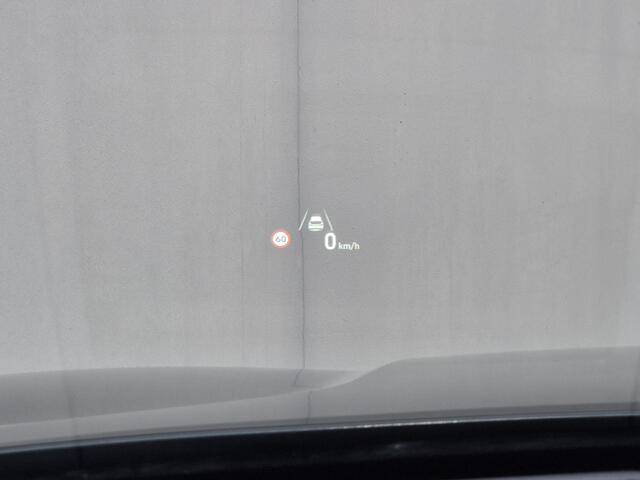 Hyundai SANTA FE 1.6 T-GDI HEV 4WD Premium Sky / Dealer onderhouden / Glazen schuif- en kanteldak / Head Up Display / Trekgewicht 1650 kg / Stuur- Stoel & Achterbank verwarming / Elektrische achterklep / Rondomzicht camera / Stoelventilatie / Adaptief cruise control /