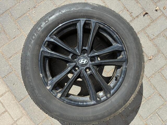 Hyundai SANTA FE 1.6 T-GDI PHEV Premium / Fabrieksgarantie t/m 8-2027 / Dealer Onderhouden / Stoel-/Stuur-/Achterbankverwarming / Winterset / Lederen Bekleding / Navigatie / Apple Carplay/Android Auto / KRELL Audio /