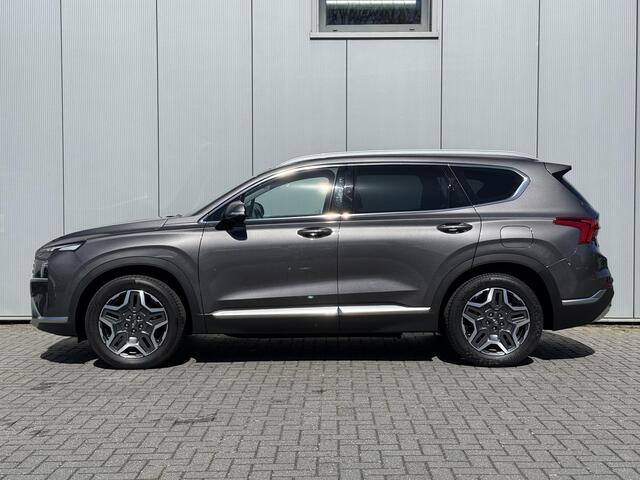 Hyundai SANTA FE 1.6 T-GDI PHEV Plug-in Premium Automaat / AWD / Fabrieksgarantie tot 1/7/2027 / Dealer onderhouden / EAER 58km / Apple Carplay Android Auto / Adaptief CC / Achteruitrijcamera / Stuur- Stoel en Achterbankverwarming / Elektrische achterklep / Trekgewicht 1