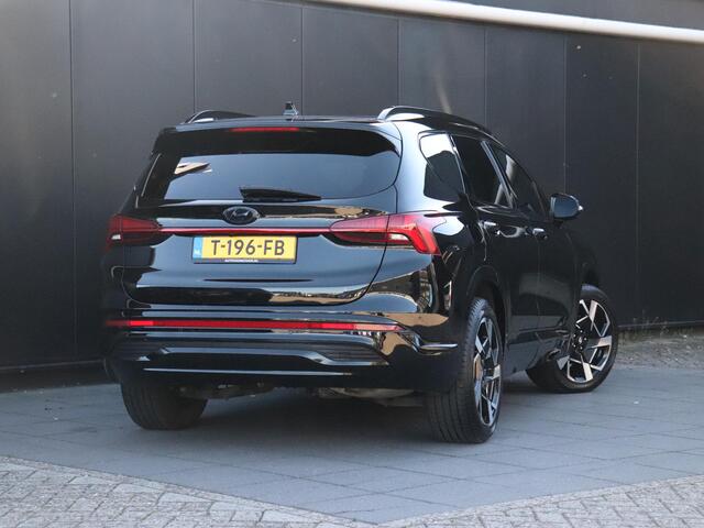 Hyundai SANTA FE 1.6 T-GDI PHEV Premium Plus Sky 7p. | LEDER | MEMORY | HEAD-UP | PANO-DAK | TREKHAAK | KRELL AUDIO | STOELVERK. | 360° CAMERA | STOEL/STUURVERW. | ADAPT. CRUISE |