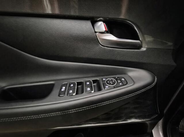 Hyundai SANTA FE 1.6 T-GDI PHEV Premium 265PK 7 Persoons | Leder | Trekhaak | ACC