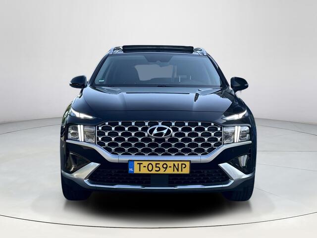 Hyundai SANTA FE 1.6 T-GDI HEV Comfort Smart Sky | Panoramadak| Trekhaak | Apple Carplay/Android Auto | Adaptief Cruise Control | Achteruitrijcamera | Elektrische stoelen | Stoelverwarming |
