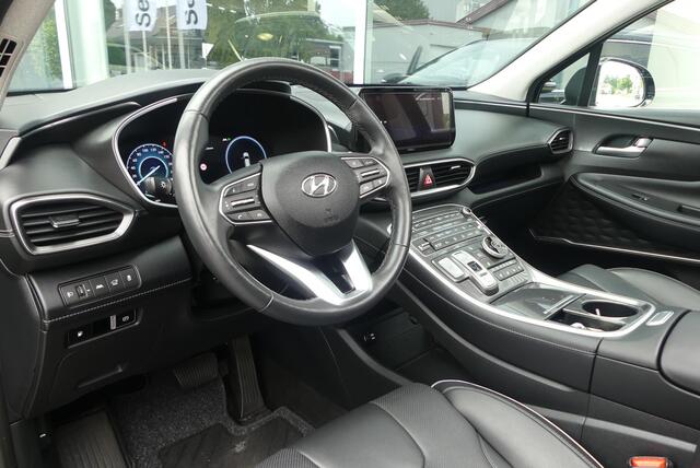 Hyundai SANTA FE 1.6 T-GDI PHEV Premium Sky 7p. WEGKL. TREKHAAK (1.350KG), PANO, HUD, 360° CAMERA, MEMORY, WINTER PACK, ADAPT. CRUISE, CLIMA, NAVI, PDC V&A, APPLE CARPLAY/ANDROID AUTO, BLIS, KEYLESS, KRELL, ELEKT. ACHTERKLEP, ELEKT. PASSAGIERSSTOEL, 90.905KM