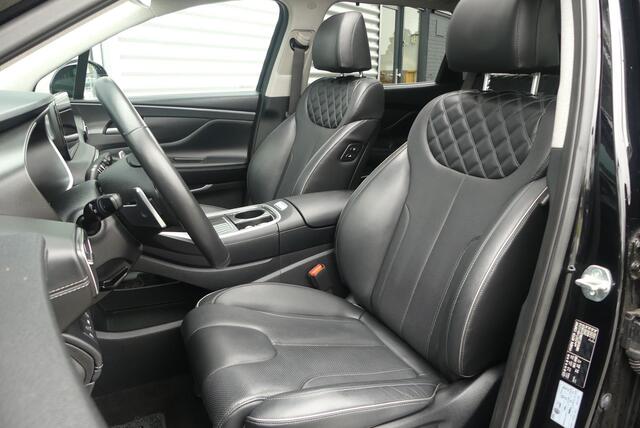 Hyundai SANTA FE 1.6 T-GDI PHEV Premium Sky 7p. WEGKL. TREKHAAK (1.350KG), PANO, HUD, 360° CAMERA, MEMORY, WINTER PACK, ADAPT. CRUISE, CLIMA, NAVI, PDC V&A, APPLE CARPLAY/ANDROID AUTO, BLIS, KEYLESS, KRELL, ELEKT. ACHTERKLEP, ELEKT. PASSAGIERSSTOEL, 90.905KM