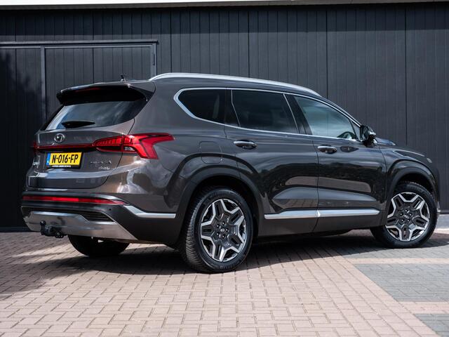 Hyundai SANTA FE 1.6 T-GDI PHEV Premium Sky 7p. | Volleder | Stoelventilatie | Ro