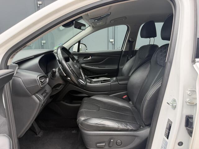 Hyundai SANTA FE 1.6 T-GDI PHEV Premium 5p / Afneembare Trekhaak 1.350 kg / Stoelverwarming / Stuurwielverwarming / Apple Carplay / Adaptieve Cruise Control / KRELL Geluidsinstallatie
