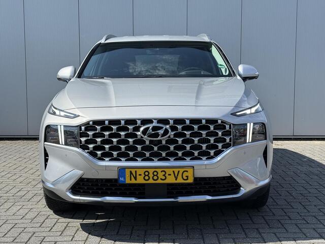 Hyundai SANTA FE 1.6 T-GDI PHEV Premium 7p. / 1e eig / Dealer onderhouden / Leder / 7 Pers. / Stoelventilatie / All Season /