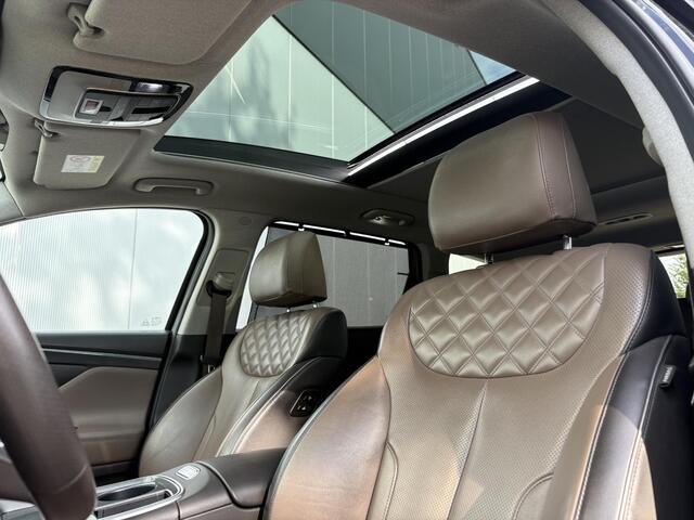 Hyundai SANTA FE 1.6 T-GDI HEV Premium Plus Sky 7p. / 7 persoons / Ledere bekleding / Stoelverwarming / Elektrisch Glazen Panorama-dak / Apple Carplay/Android Auto / Navigatie / Stoelgeheugen / Dealeronderhouden