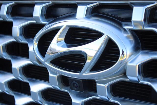 Hyundai SANTA FE 1.6 T-GDI PHEV Premium 4WD | Incl. 12 maanden garantie | Trekhaak afneembaar | Stoelverwarming voor/achter | Stuurverwarming | Memory seat | Head-up display | KRELL audio | Adaptieve cruise control | Climate control |