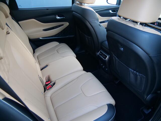 Hyundai SANTA FE 1.6 T-GDI PHEV Premium Sky 265 Pk Automaat Navi / DAB / Leer / Pano-dak / Trekhaak / Apple Carplay