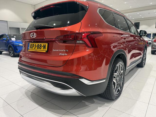 Hyundai SANTA FE 1.6 T-GDI PHEV Premium Sky 7p. | Panoramadak | Leder | Stoelverwarming & Ventilatie | 360º Camera |