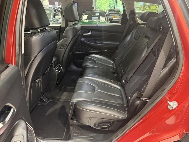 Hyundai SANTA FE 1.6 T-GDI PHEV Premium Sky 7p. | Panoramadak | Leder | Stoelverwarming & Ventilatie | 360º Camera |