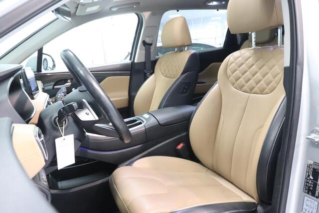 Hyundai SANTA FE 1.6 T-GDI PHEV Comfort Smart 7p. | 360° Camera | SoH 98% | Memory | Panoramadak | KRELL audio | Adaptieve cruise | Leder | Stoelkoeling |