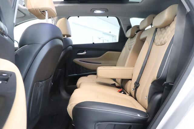 Hyundai SANTA FE 1.6 T-GDI PHEV Comfort Smart 7p. | 360° Camera | SoH 98% | Memory | Panoramadak | KRELL audio | Adaptieve cruise | Leder | Stoelkoeling |