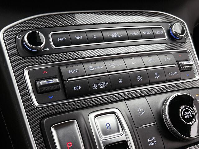 Hyundai SANTA FE 1.6 T-GDI HEV Comfort Smart 7p. | Krell Audio | Leder | BTW voertuig |