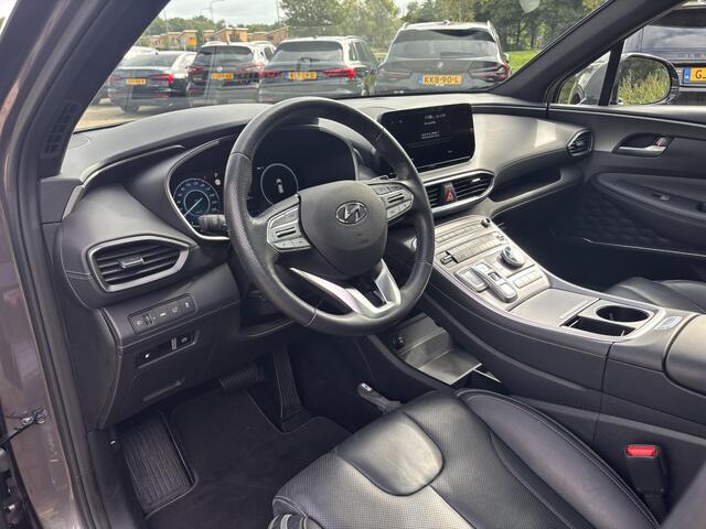 Hyundai SANTA FE 1.6 T-GDI PHEV Premium Plus Sky 265PK | Pano-Dak | Stoelverwarming en Stoelventilatie | Memory-Seat | Trekhaak