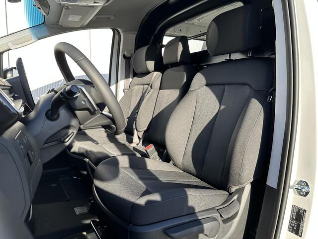 Hyundai Staria 1.6 T-GDI HEV 30% actiekorting / 225PK Hybride / Navigatie / Achteruitrijcamera / Uit voorraad leverbaar / Full Operational Lease vanaf ¤ 599.- Per maand /