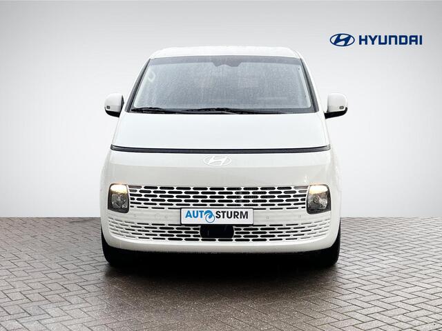 Hyundai Staria 1.6 T-GDI HEV