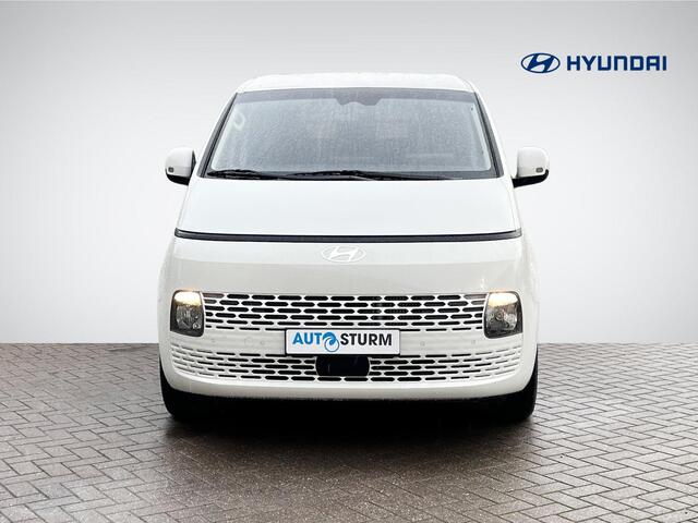 Hyundai Staria 1.6 T-GDI HEV