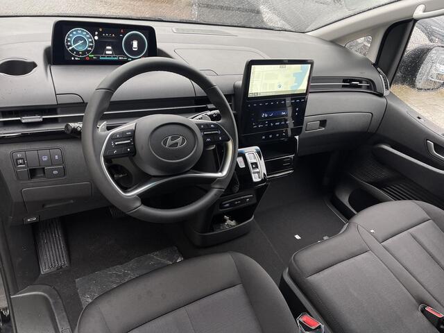 Hyundai Staria 1.6 T-GDI HEV