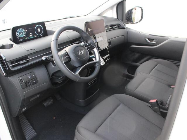 Hyundai Staria 1.6 T-GDI HEV / 30% actiekorting / 225PK Hybride / Navigatie / Achteruitrijcamera / Uit voorraad leverbaar / Full Operational Lease vanaf ¤ 599.- Per maand /