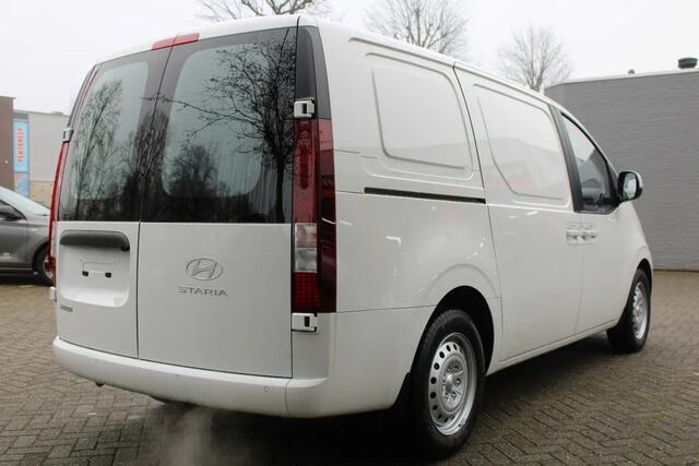 Hyundai Staria 1.6 T-GDI HEV HYBRIDE | AUTOMAAT | meerdere voertuigen beschikbaar!