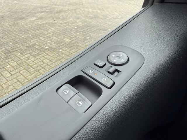 Hyundai Staria 1.6 T-GDI HEV BPM VRIJ