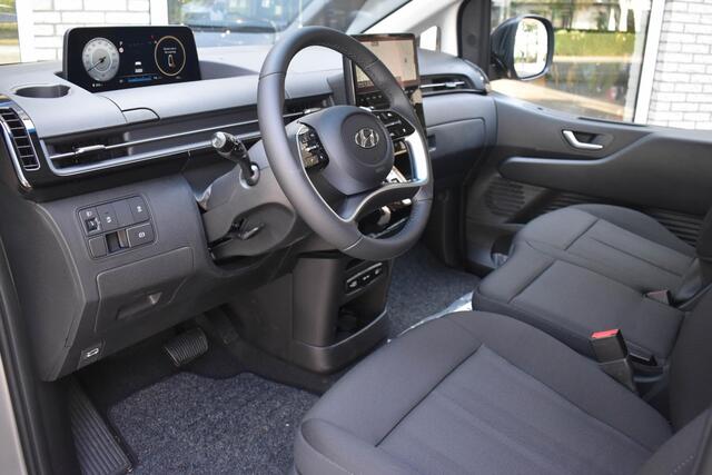 Hyundai Staria 2.2D 177 PK Aut