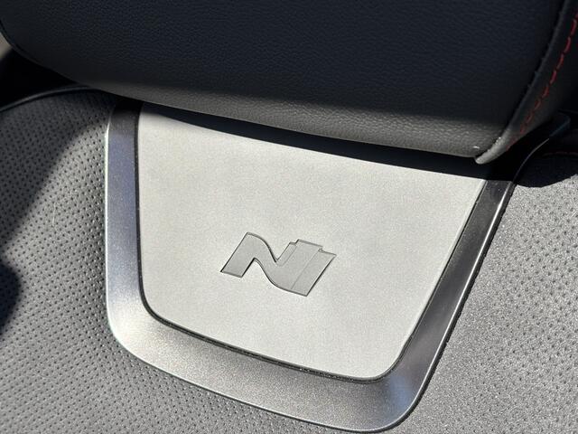 Hyundai TUCSON 1.6 T-GDI PHEV N Line / NIEUW TYPE / Camera / Stoel & Stuurverwarming / Navi / NL Auto /