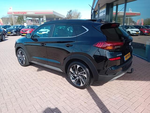 Hyundai TUCSON 1.6 T-GDI Premium Automaat, Airco(automatisch), Carplay/Android auto, Navigatie, Bluetooth, Cruise control, Pano/Schuif kantel dak, Stoelverwarming, Stuurwiel verwarmd, Parkeersensoren, Camera, Regensensor, Dimlicht automatisch, Elektrische ramen en spieg
