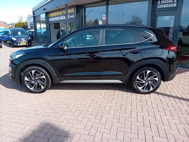 Hyundai TUCSON 1.6 T-GDI Premium Automaat, Airco(automatisch), Carplay/Android auto, Navigatie, Bluetooth, Cruise control, Pano/Schuif kantel dak, Stoelverwarming, Stuurwiel verwarmd, Parkeersensoren, Camera, Regensensor, Dimlicht automatisch, Elektrische ramen en spieg