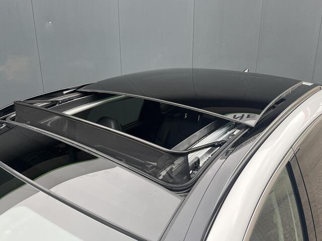 Hyundai TUCSON 1.6 T-GDI HEV 230pk Premium Sky Automaat / Trekgewicht 1.650 kg / Elektrisch Glazen schuif- en kanteldak / Elektrische achterklep / Achteruitrij camera / Apple Carplay & Android Auto / Stuur- en stoelverwarming voor en achter / Stoelverkoeling / Krell Sou