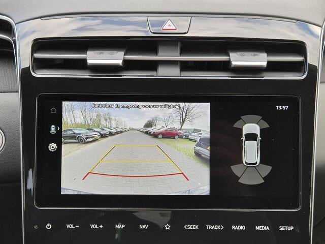 Hyundai TUCSON 1.6 T-GDI HEV 230Pk Comfort Automaat / Trekgewicht 1650 Kg / Achteruitrijcamera / Stoelverwarming / Keyless Entry/Start / Cruise control / Lichtmetalen wielen 17" /