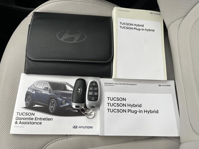 Hyundai TUCSON 1.6 T-GDI PHEV Premium Sky 4WD Automaat / Trekgewicht 1.350 kg / Elektrisch Glazen schuif- en kanteldak / Elektrische achterklep / Camera 360° / Apple Carplay & Android Auto / Stuur- en stoelverwarming voor en achter / Stoelverkoeling / Krell Soundsystem 