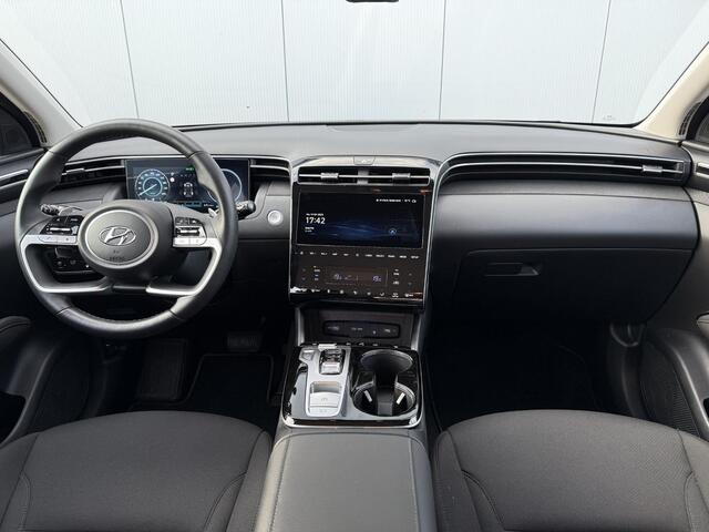 Hyundai TUCSON 1.6 T-GDI PHEV Comfort Smart 4WD / Navigatie / Stoel- & Stuurverwarming / Adaptive Cruise Control / Climate Control / Apple Carplay & Android Auto / Keyless /