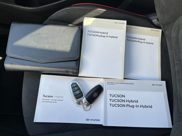 Hyundai TUCSON 1.6 T-GDI PHEV N Line 4WD Automaat / Dealer Onderhouden / Achteruitrij Camera / Stuur- en Stoelverwarming / Apple Carplay & Android Auto / Keyless Entry & Start / Navigatie full map / Adaptieve cruise control / Elektrische achterklep / Ski-luik / Krell S