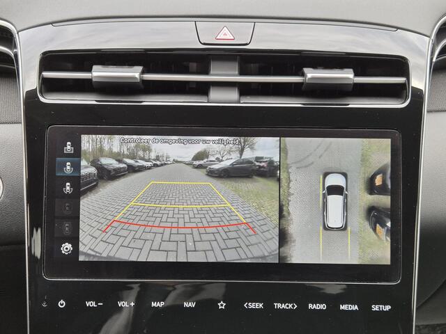 Hyundai TUCSON 1.6 T-GDI PHEV Plug-in Premium Sky 4WD Automaat / Trekgewicht 1350 Kg / Afneembare Trekhaak / Glazen schuif- en kanteldak / Apple Carplay Android Auto / Stuur- en Stoelverwarming / Rondom zicht camera / Stoelventilatie /