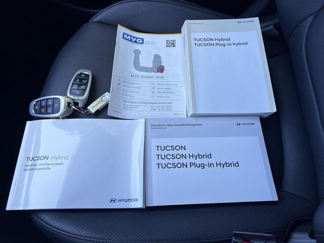 Hyundai TUCSON 1.6 T-GDI PHEV Premium 4WD / Dealer onderhouden / Accu SoH 100% / Afneembare trekhaak 1.350 kg / Adaptief CC / Leder / 19" LMV / Stuur- en Stoelverwarming / Stoelventilatie / Camera 360° / Climate Control / Stoelventilatie
