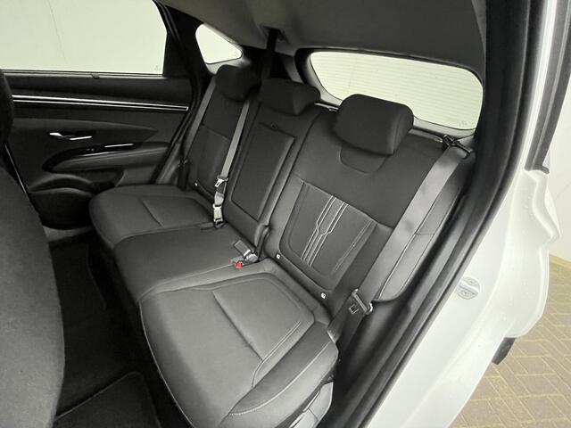Hyundai TUCSON 1.6 T-GDI PHEV 265PK Autmaat Comfort 4WD / Keyless / Dodehoekdetectie / Cruise control / Stoelverwarming / Navigatie / Achteruitrijcamera / Climate control