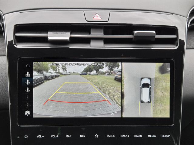 Hyundai TUCSON 1.6 T-GDI HEV 230 pk Premium Sky Automaat / 1650kg Trekgewicht / Glazen schuif- en kanteldak / Stuur- en Stoelverwarming / Adaptief cruise control / Stoelventilatie voor / Rondomzicht camera / Elektrische bedienbare achterklep /