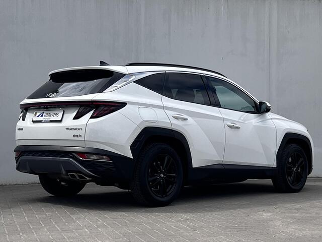 Hyundai TUCSON 1.6 T-GDI PHEV Premium Sky 4WD / Dealer onderhouden / Trekgewicht 1.350 kg / Accu SoH 100% / Adaptief CC / Lederen Bekleding / Stoelventilatie / Stuur-, stoel- en achterbankverwarming / Camera 360° / Climate Control /