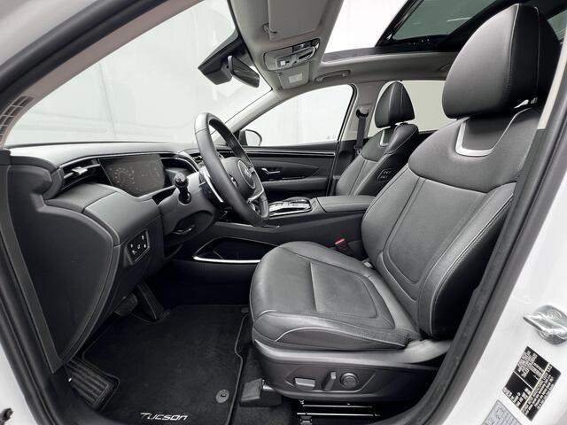 Hyundai TUCSON 1.6 T-GDI PHEV Premium Sky 4WD / Dealer onderhouden / Trekgewicht 1.350 kg / Accu SoH 100% / Adaptief CC / Lederen Bekleding / Stoelventilatie / Stuur-, stoel- en achterbankverwarming / Camera 360° / Climate Control /