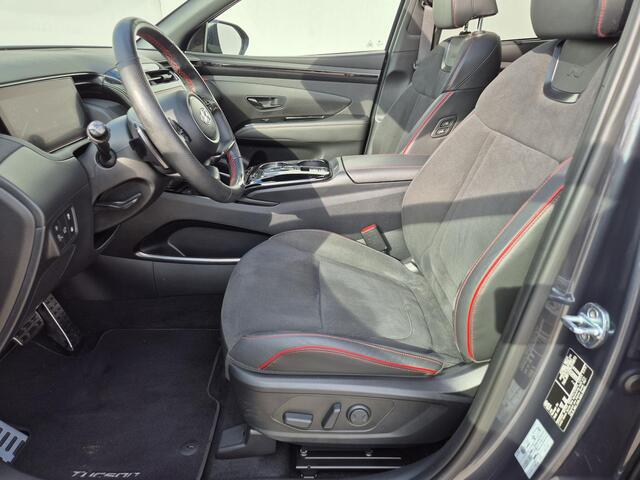 Hyundai TUCSON 1.6 T-GDI PHEV Plug-in N Line Sky 4WD Automaat / Rondomzicht camera / Apple Carplay Android Auto / Glazen schuif- en kanteldak / Trekgewicht 1350 Kg / Stuur- en Stoelverwarming / Elektrisch bedienbare stoelen - achterklep /