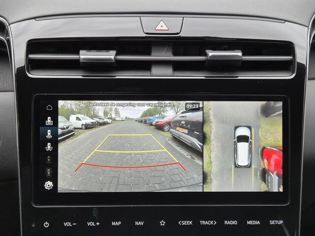 Hyundai TUCSON 1.6 T-GDI PHEV Plug-in Premium 4WD Automaat / Apple Carplay Android Auto / Tranhaak vast / Rondomzicht camera / Stuur- en Stoelverwarming / Adaptief CC / Achterbank verwarming / Stoelventilatie voor /