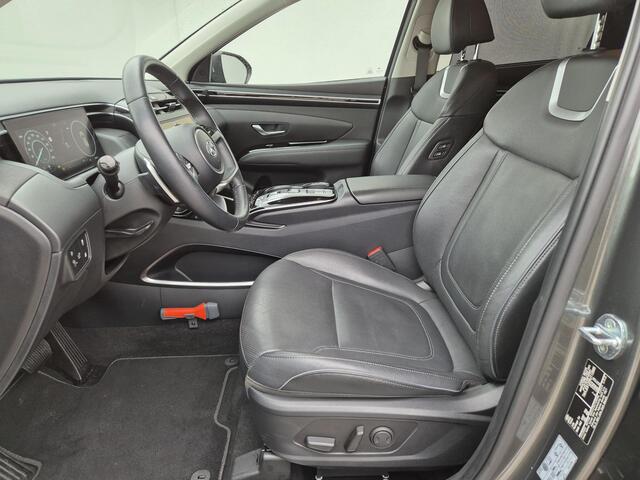 Hyundai TUCSON 1.6 T-GDI PHEV Plug-in Premium 4WD Automaat / Apple Carplay Android Auto / Tranhaak vast / Rondomzicht camera / Stuur- en Stoelverwarming / Adaptief CC / Achterbank verwarming / Stoelventilatie voor /
