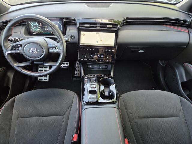 Hyundai TUCSON 1.6 T-GDI PHEV Plug-in N Line Sky 4WD Automaat / Accu SoH 100% / Rondomzicht camera / Apple Carplay Android Auto / Elektrische bedienbare achterklep / Trekgewicht 1350 Kg / Stuur- en Stoelverwarming / Elektrisch bedienbare stoelen - achterklep /