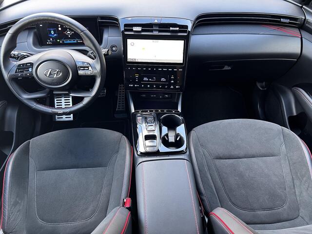 Hyundai TUCSON 1.6 T-GDI PHEV N Line Edition 265PK 4WD Automaat / Dealer onderhouden / SoH 100 % / Trekgewicht 1.350 kg/ 360° Camera / Apple Carplay Android Auto / Adaptief CC / Stuur- en Stoelverwarming / Elektrische klep /